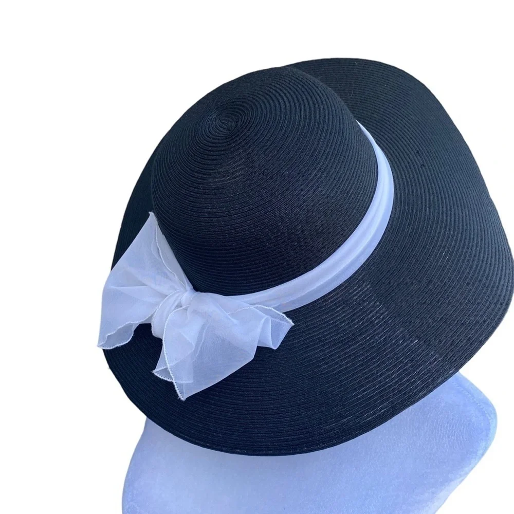 Arlin white bow